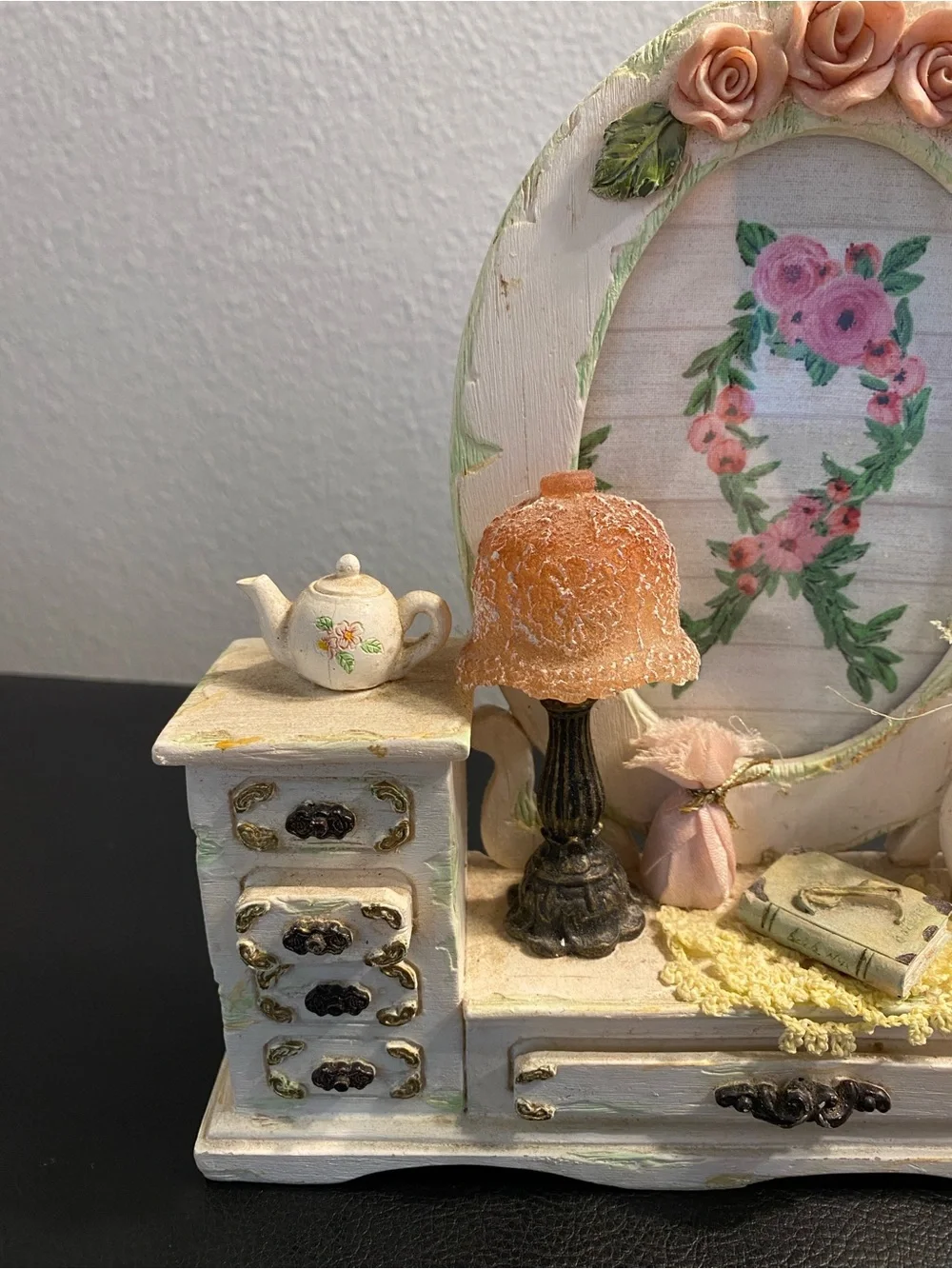 Shabby Chic decorative dressing table with photo frame